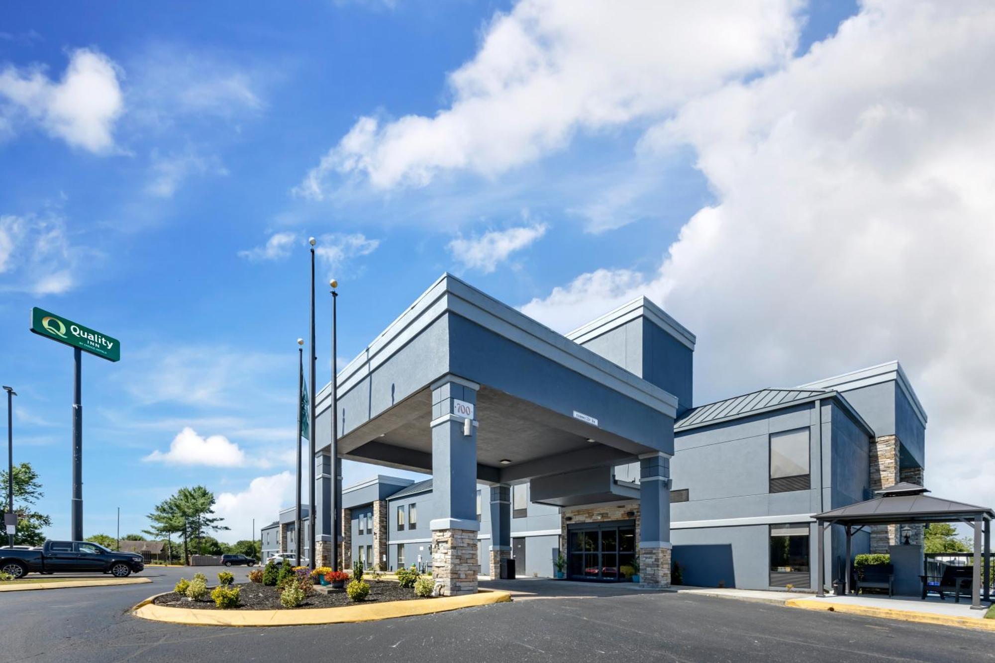 Quality Inn Clarksville - Exit 11 מראה חיצוני תמונה