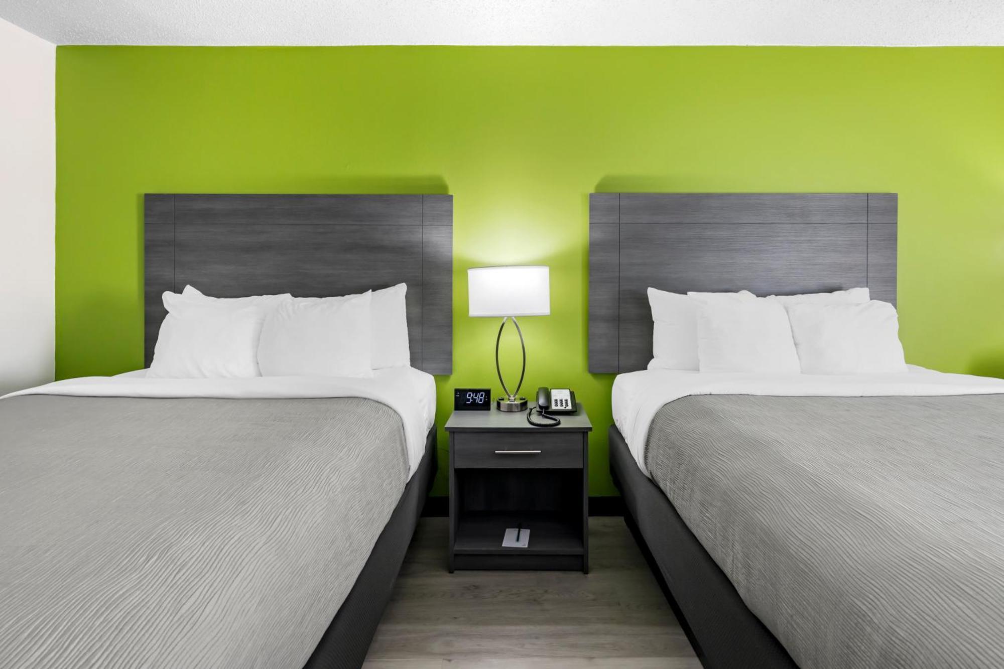 Quality Inn Clarksville - Exit 11 מראה חיצוני תמונה